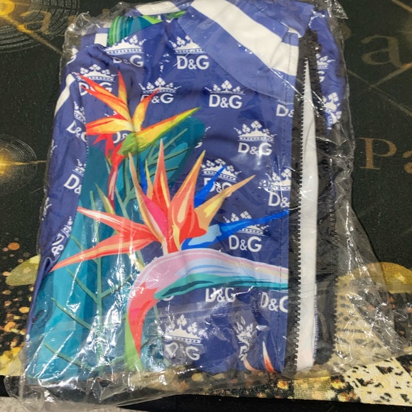 Tracksuit - Picture 3 of 8